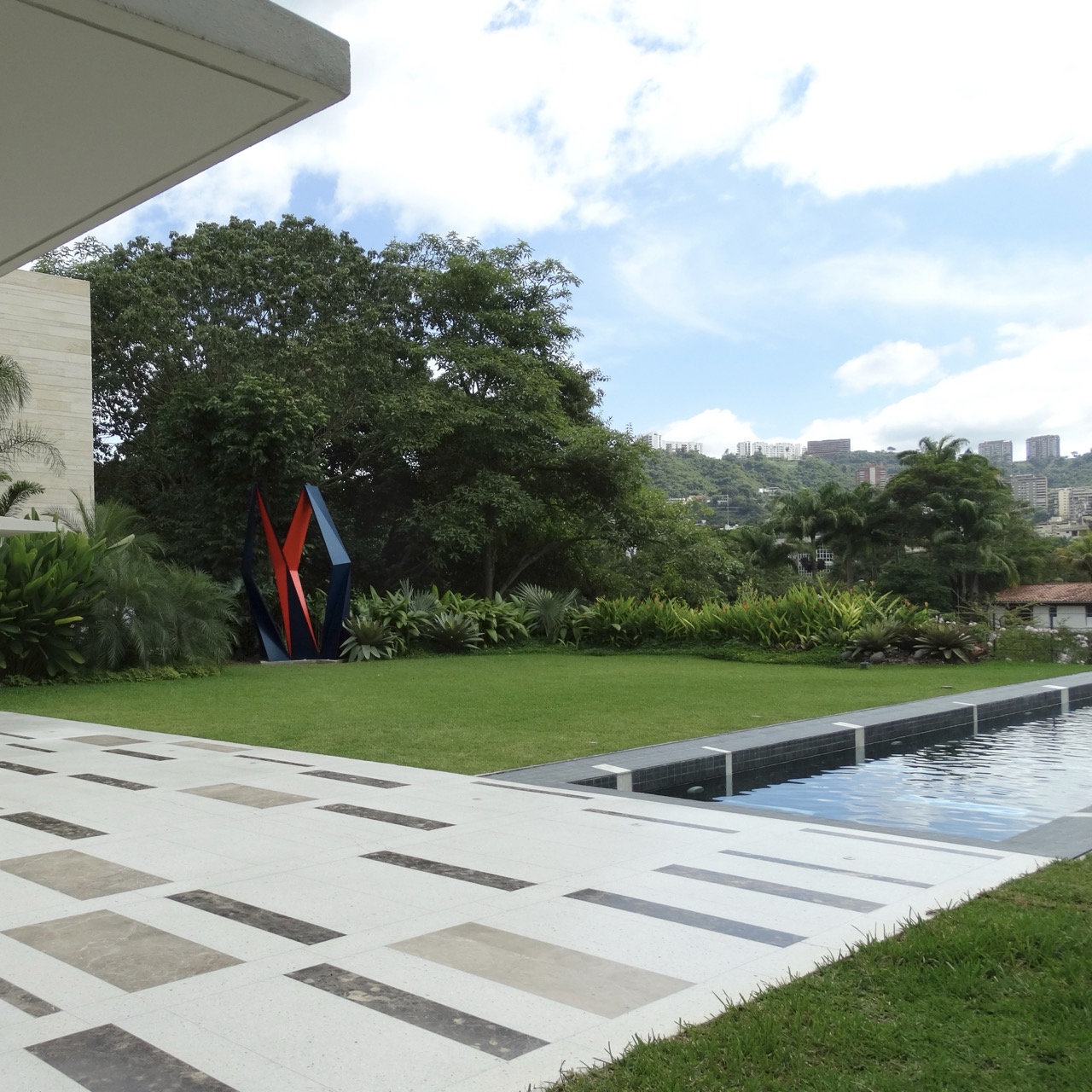 Sin título (2013), Venezuela, escultura de William Barbosa — fotografía 2 de 7
