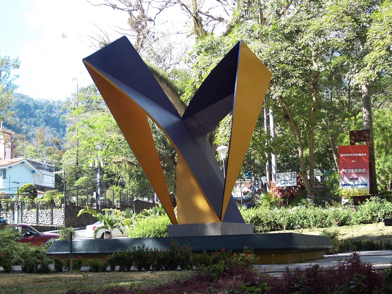 Sin título, de la serie Tensión y Torsión (2005), Trujillo, escultura de William Barbosa — fotografía 7 de 9